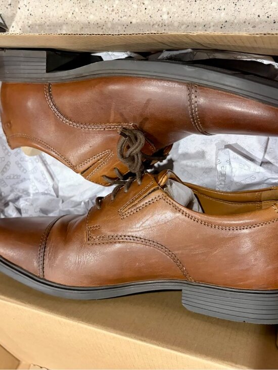 By Clark’s Elegant men\'s dress shoes main image 3